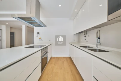 Moradia T5 para Venda em Costa da Caparica