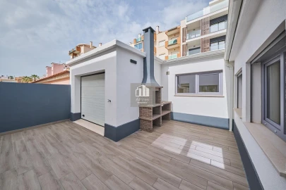 Moradia T5 para Venda em Costa da Caparica