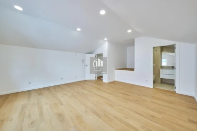 Moradia T5 para Venda em Costa da Caparica