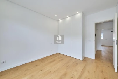 Moradia T5 para Venda em Costa da Caparica