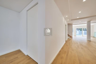 Moradia T5 para Venda em Costa da Caparica