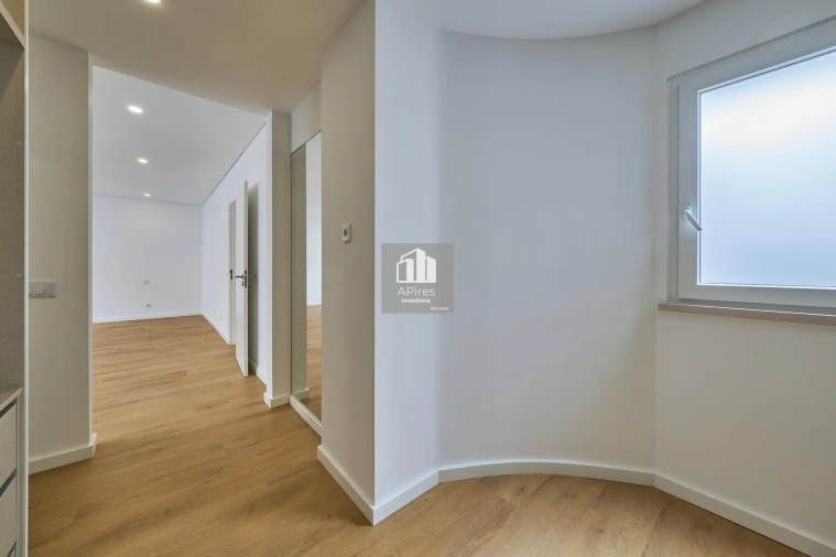 Moradia T5 para Venda em Costa da Caparica Foto 31