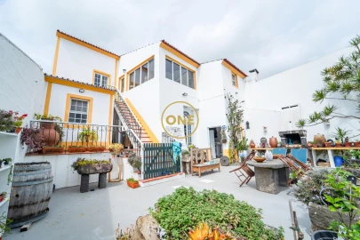 Moradia T3 para Venda em Rosto do Cão (Livramento)