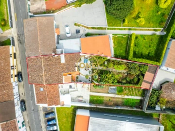 Moradia T3 para Venda em Rosto do Cão (Livramento)