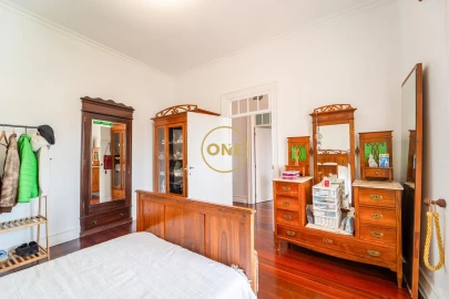 Moradia T3 para Venda em Rosto do Cão (Livramento)