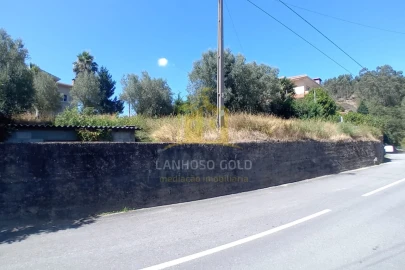Terreno para Venda em Fonte Arcada e Oliveira
