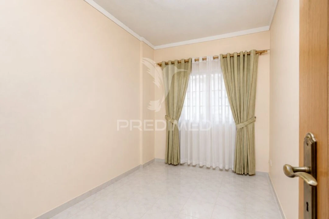 Apartamento T3 para Venda em Laranjeiro e Feijó Foto 19