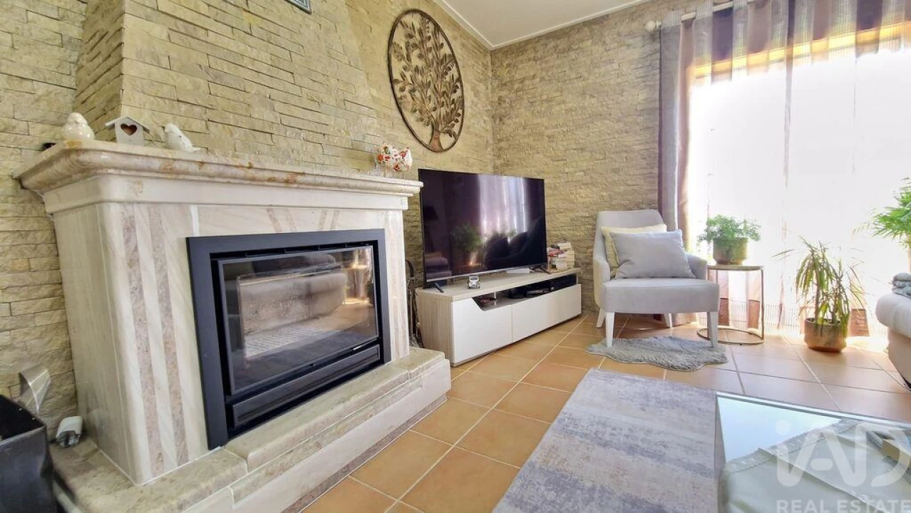 Moradia T4 para Venda em Pedreiras Foto 13