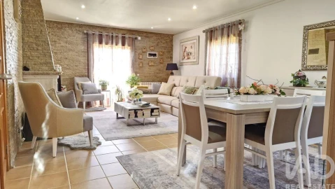 Moradia T4 para Venda em Pedreiras