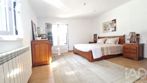 Moradia T4 para Venda em Pedreiras