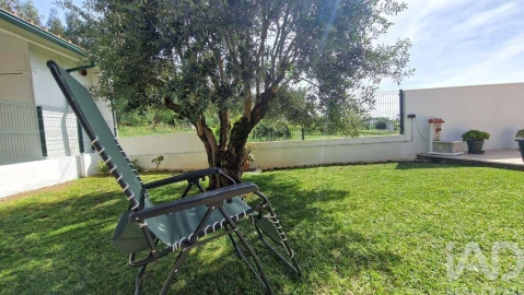 Moradia T4 para Venda em Pedreiras