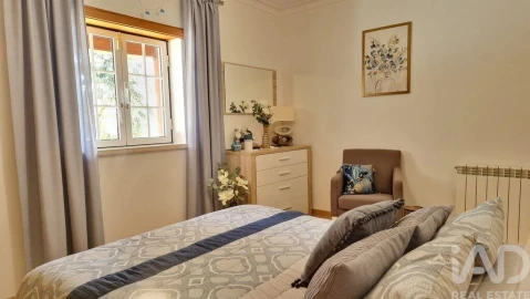 Moradia T4 para Venda em Pedreiras