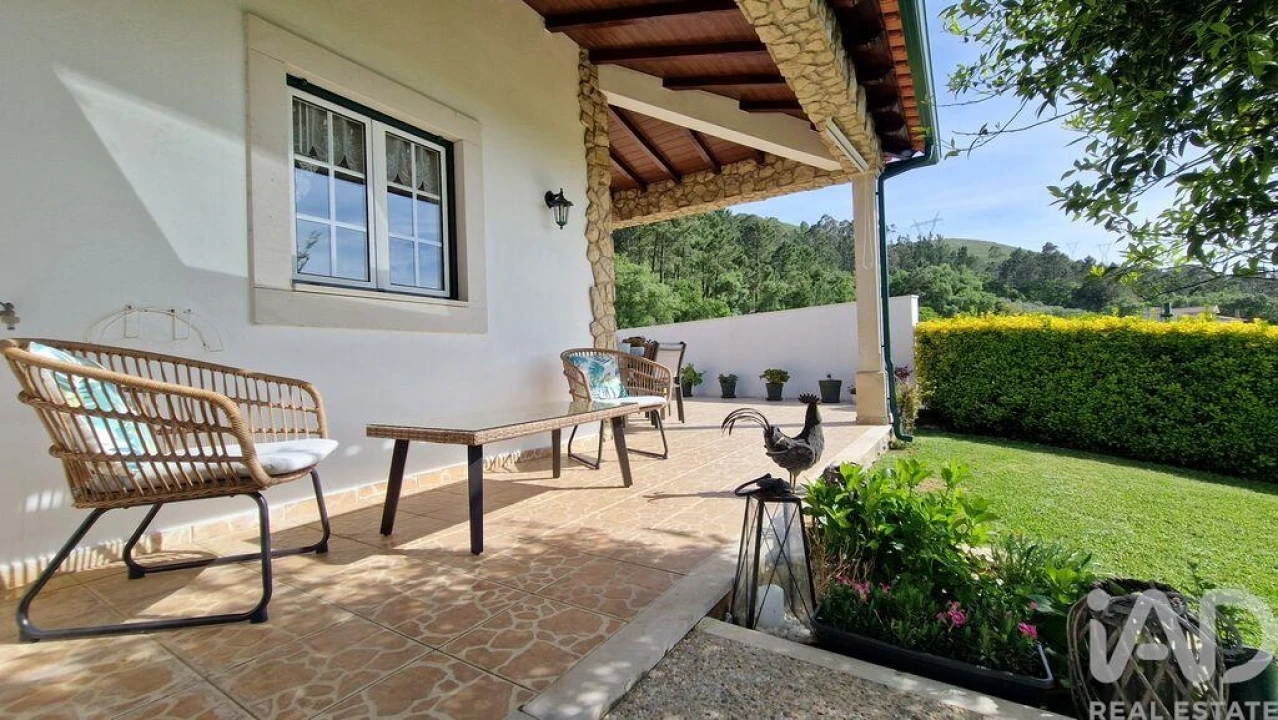 Moradia T4 para Venda em Pedreiras Foto 5