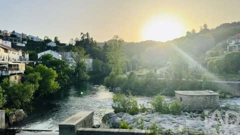 Moradia T6 para Venda em Carvalhais e Candal