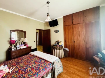 Moradia T6 para Venda em Carvalhais e Candal