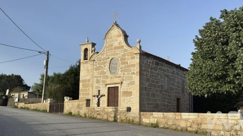 Moradia T6 para Venda em Carvalhais e Candal