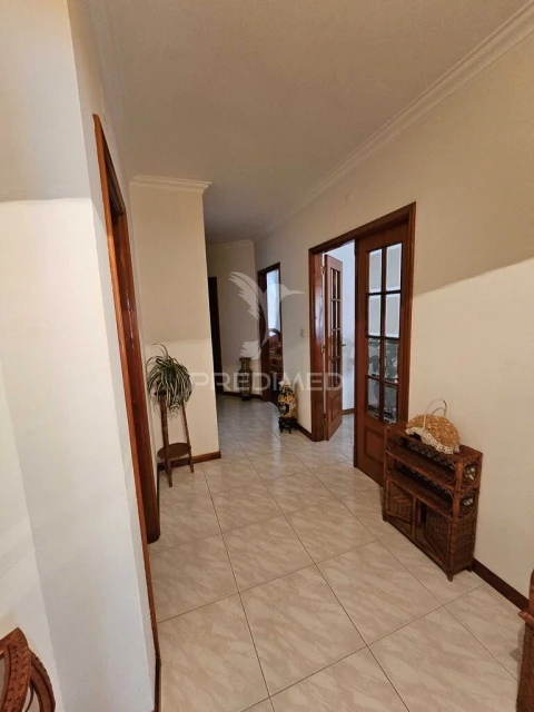 Apartamento T3 para Venda em Chafe