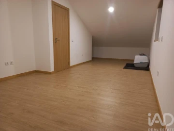 Moradia T4 para Venda em Matas e Cercal