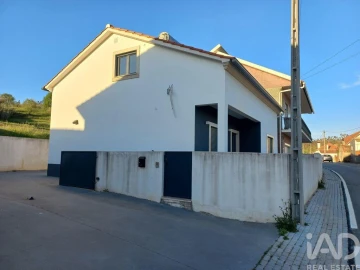 Moradia T4 para Venda em Matas e Cercal