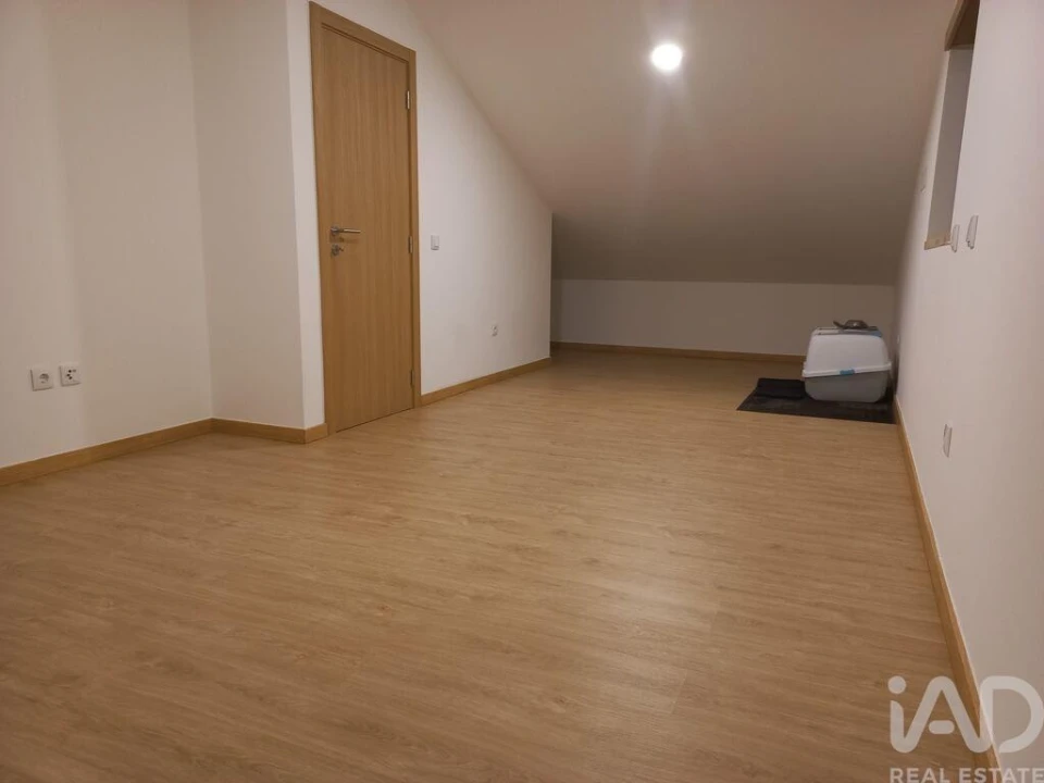 Moradia T4 para Venda em Matas e Cercal Foto 23