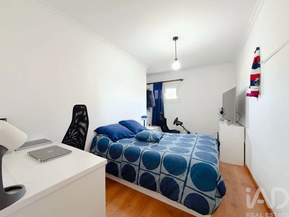 Moradia T4 para Venda em Vilar de Nantes Foto 7