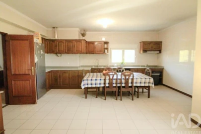 Moradia T4 para Venda em Vilar de Nantes