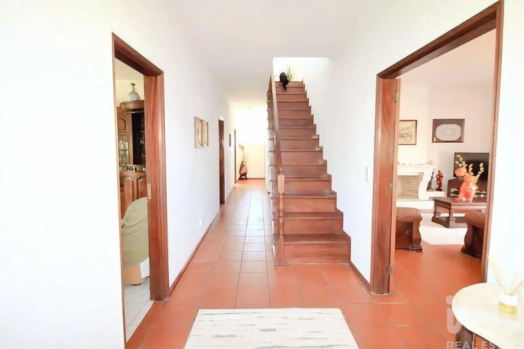 Moradia T4 para Venda em Vilar de Nantes Foto 16