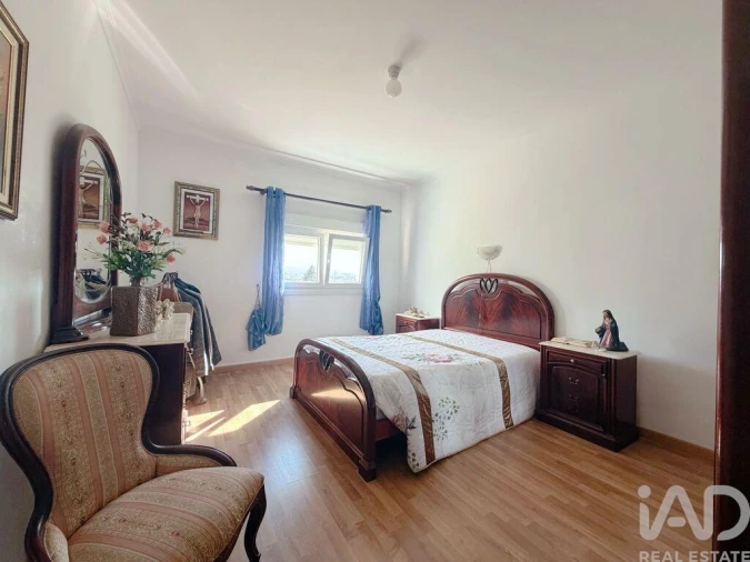 Moradia T4 para Venda em Vilar de Nantes Foto 4