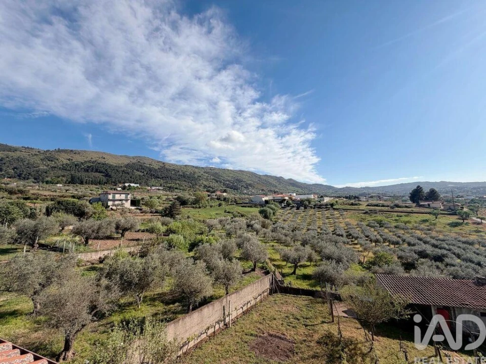 Moradia T4 para Venda em Vilar de Nantes Foto 23