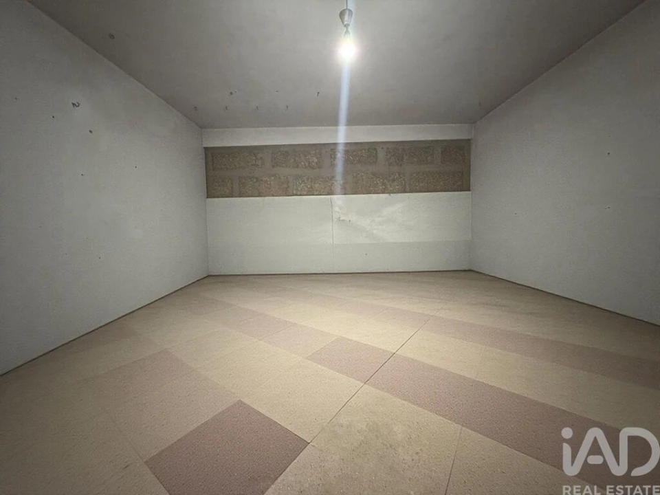 Moradia T4 para Venda em Vilar de Nantes Foto 20