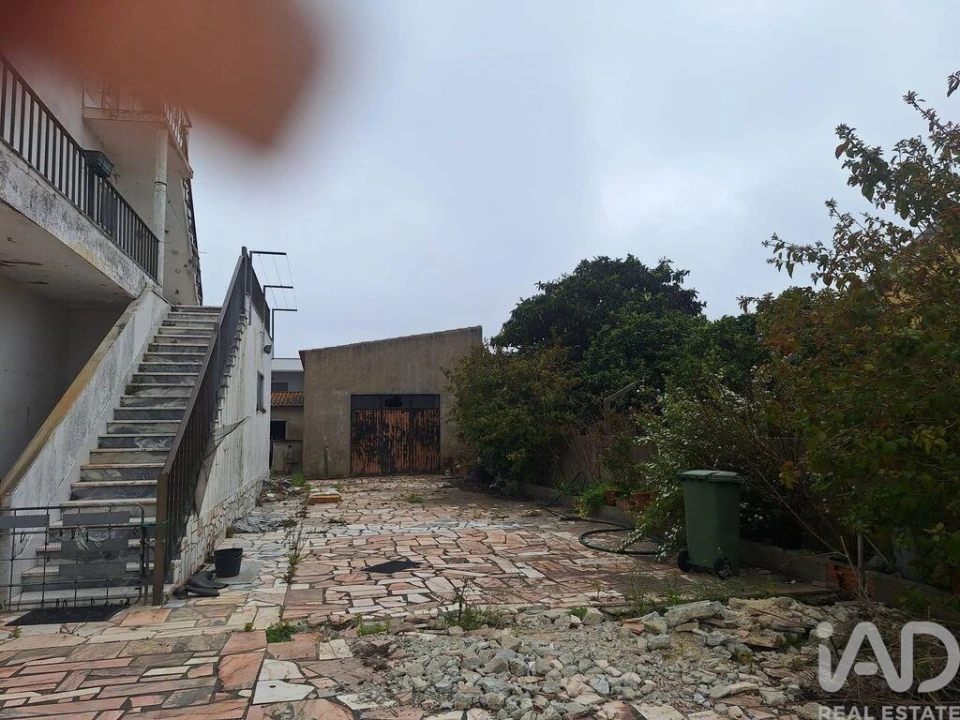 Moradia T6 para Venda em Fernao Ferro Foto 23