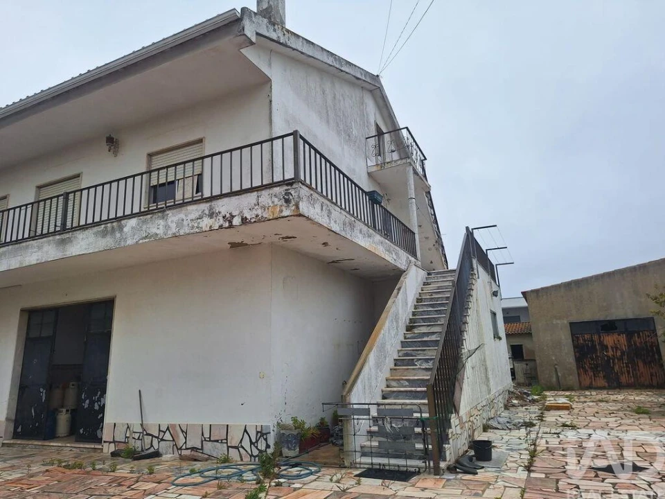 Moradia T6 para Venda em Fernao Ferro Foto 3