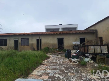 Moradia T6 para Venda em Fernao Ferro