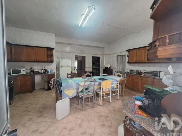 Moradia T6 para Venda em Fernao Ferro