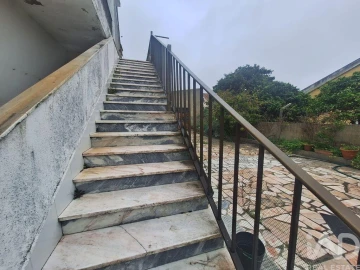 Moradia T6 para Venda em Fernao Ferro