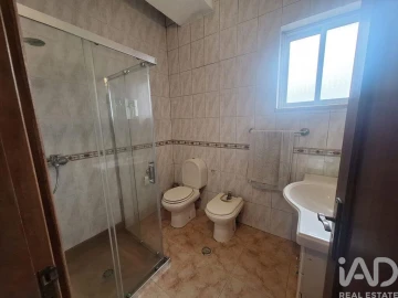 Moradia T6 para Venda em Fernao Ferro