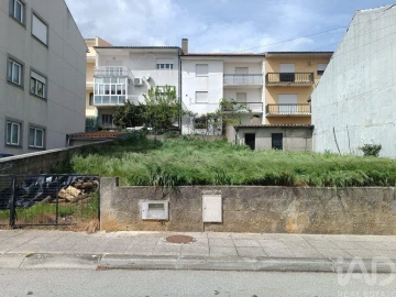 Terreno para Venda em Mogadouro, Valverde, Vale de Porco e Vilar de Rei