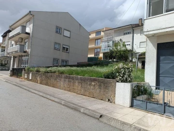 Terreno para Venda em Mogadouro, Valverde, Vale de Porco e Vilar de Rei