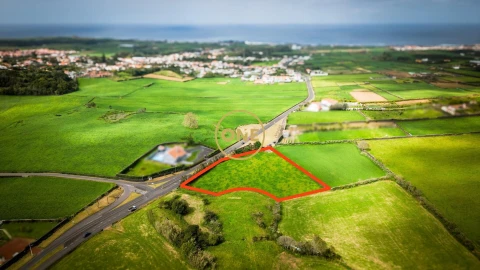 Terreno para Venda em Pico da Pedra