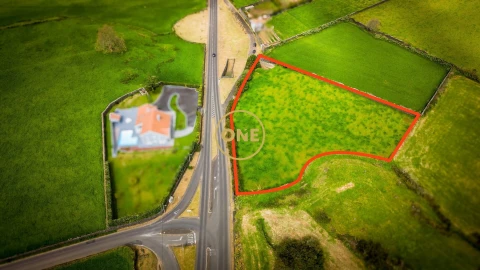 Terreno para Venda em Pico da Pedra