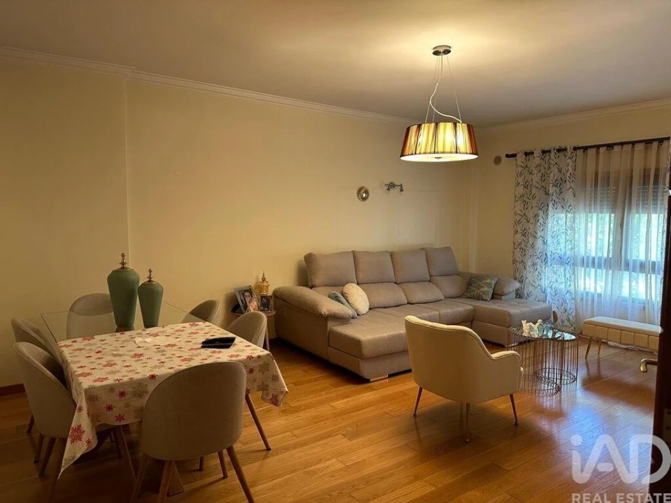 Apartamento T3 para Arrendamento em Odivelas Foto 3