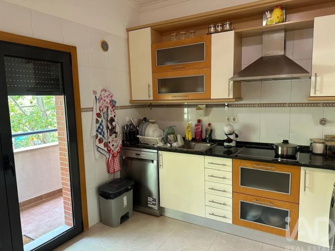 Apartamento T3 para Arrendamento em Odivelas Foto 4