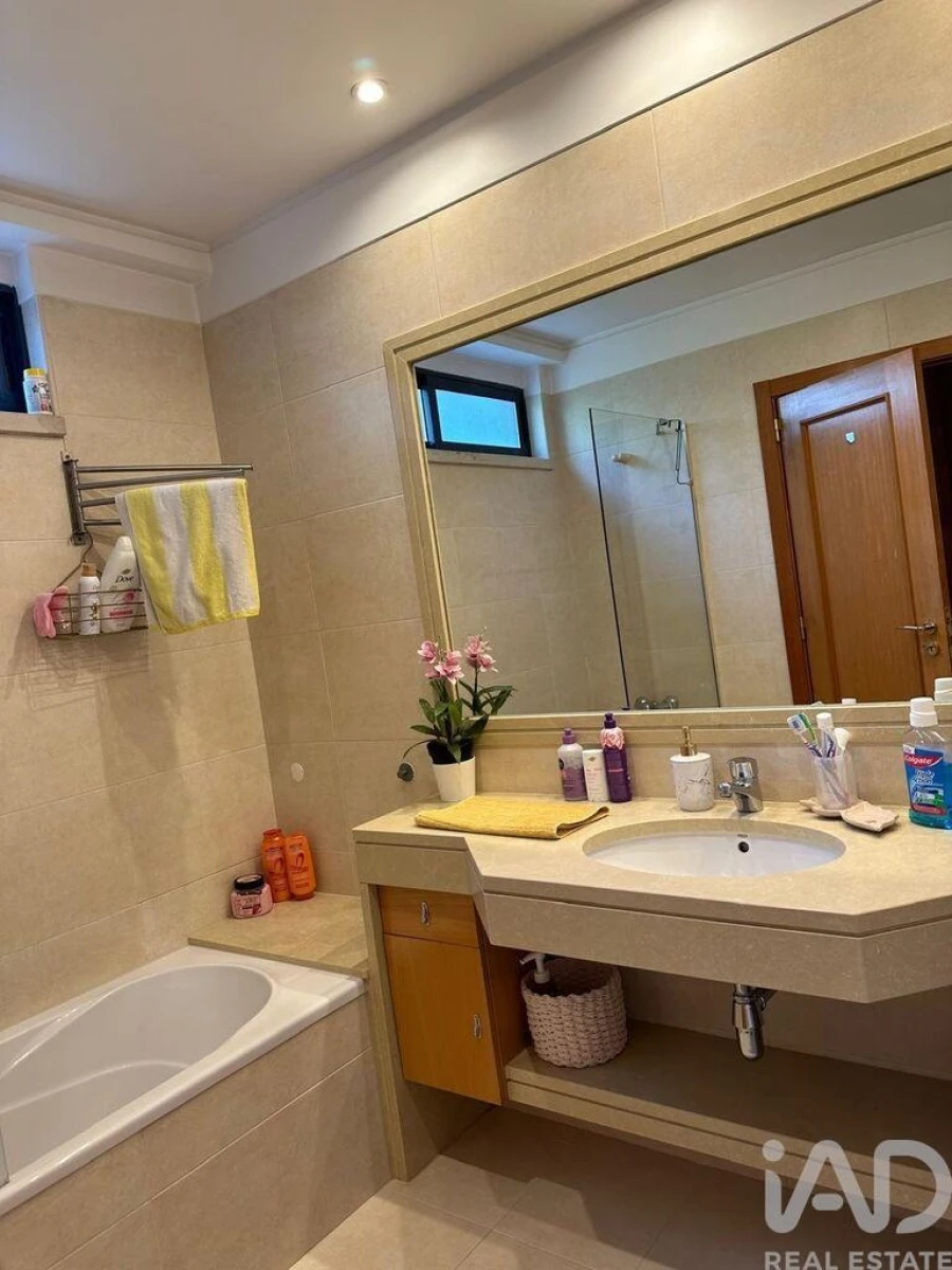 Apartamento T3 para Arrendamento em Odivelas Foto 8