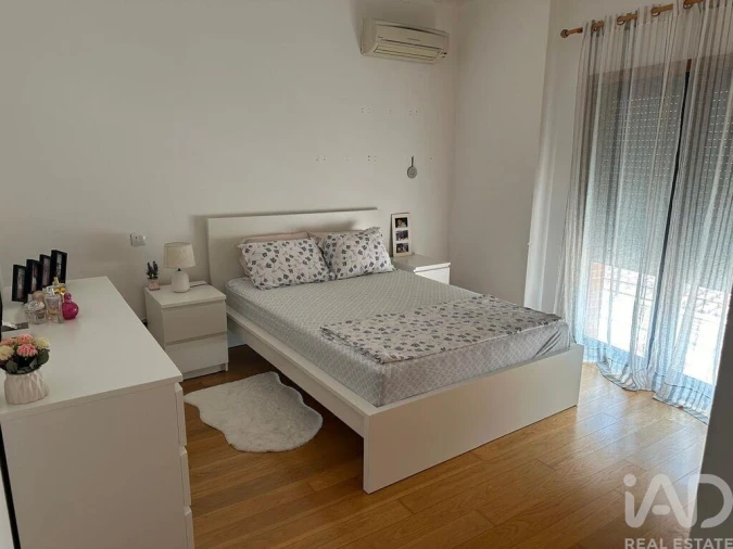 Apartamento T3 para Arrendamento em Odivelas Foto 12