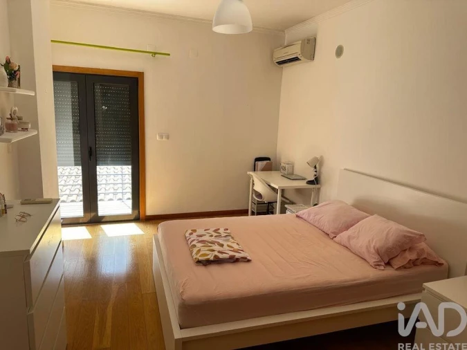 Apartamento T3 para Arrendamento em Odivelas Foto 11