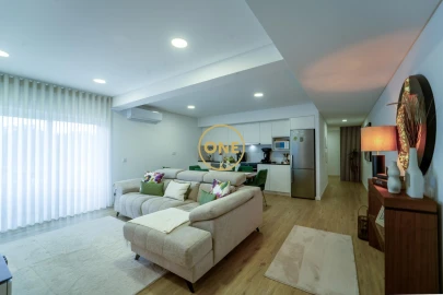 Apartamento T3 para Venda em Rabo de Peixe