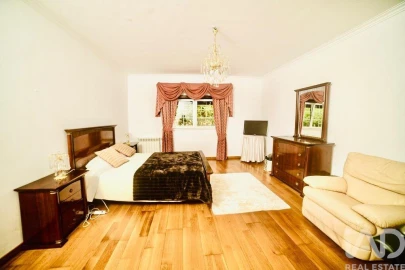 Moradia T4 para Venda em Pelariga