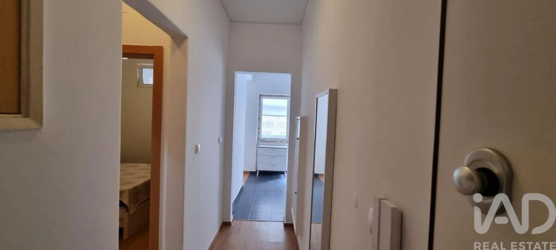 Apartamento T1 para Arrendamento em Avenidas Novas Foto 13