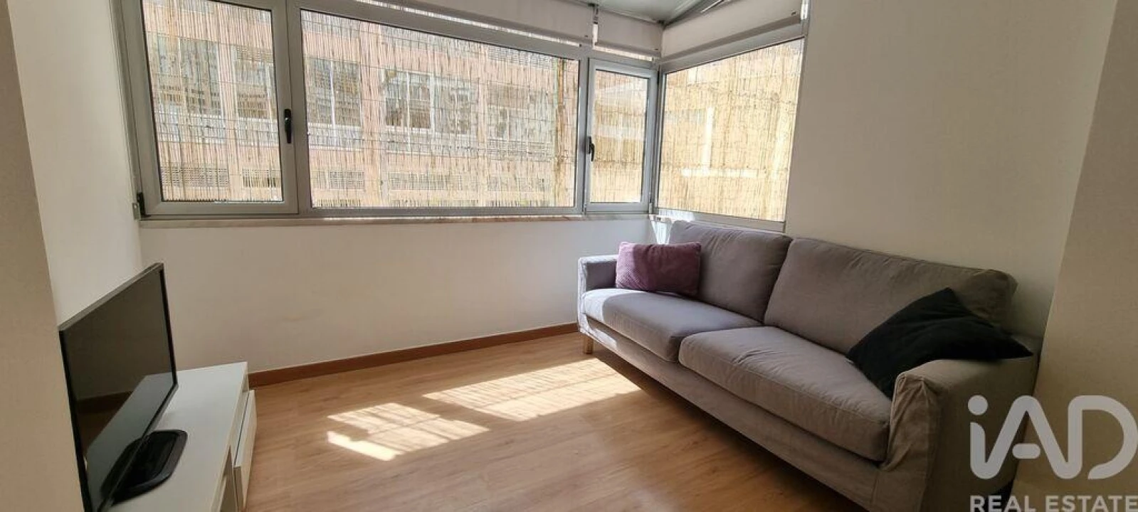 Apartamento T1 para Arrendamento em Avenidas Novas Foto 1