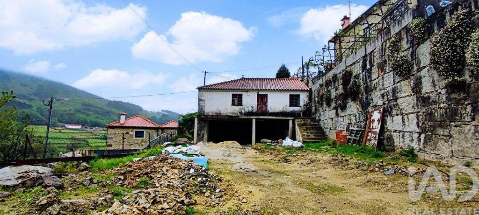 Moradia T3 para Venda em Labrujó, Rendufe e Vilar do Monte Foto 1